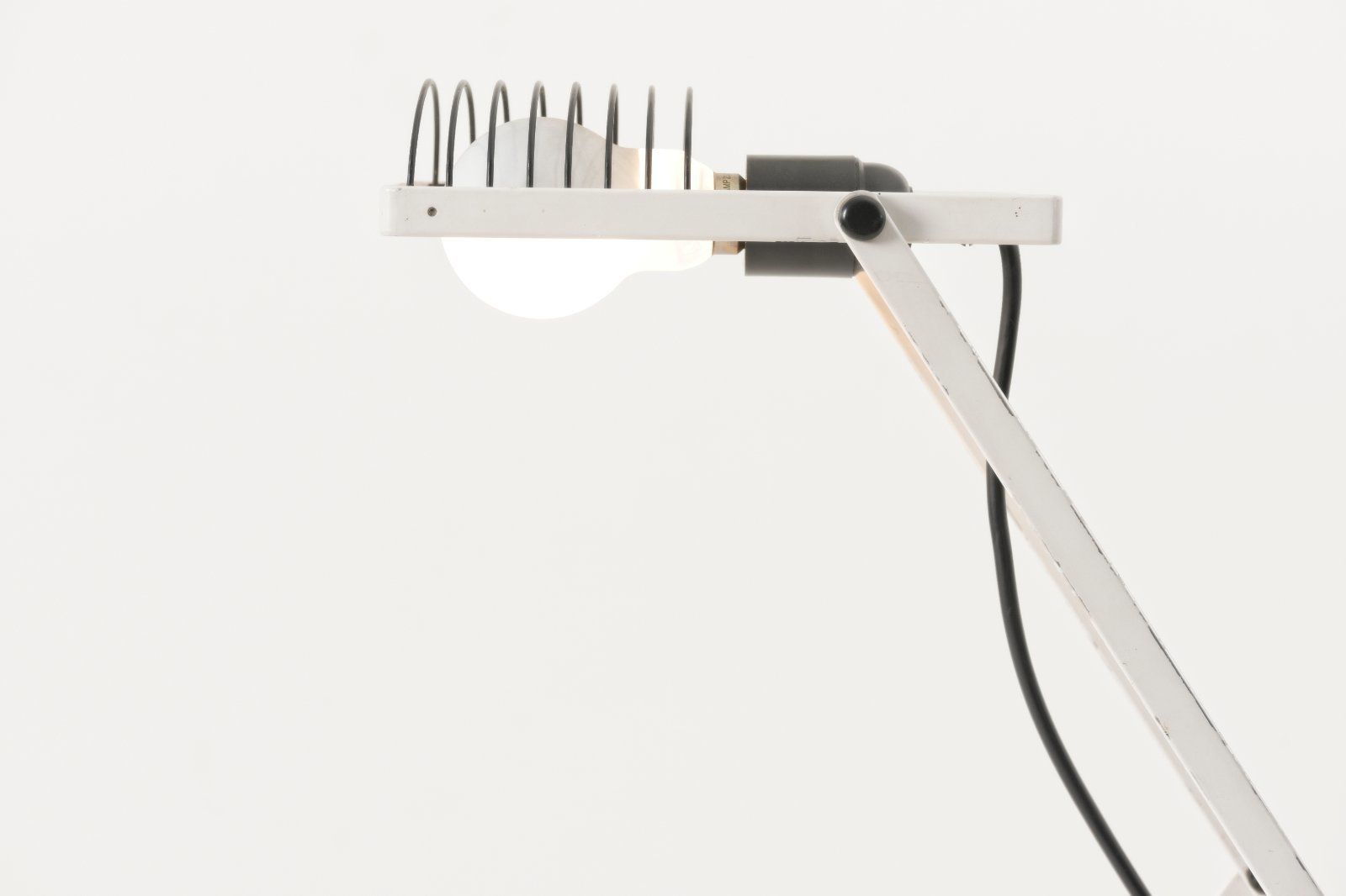 Italian Sintesi White Table Lamp By Ernesto Gismondi For Artemide, 1970s photo for sale