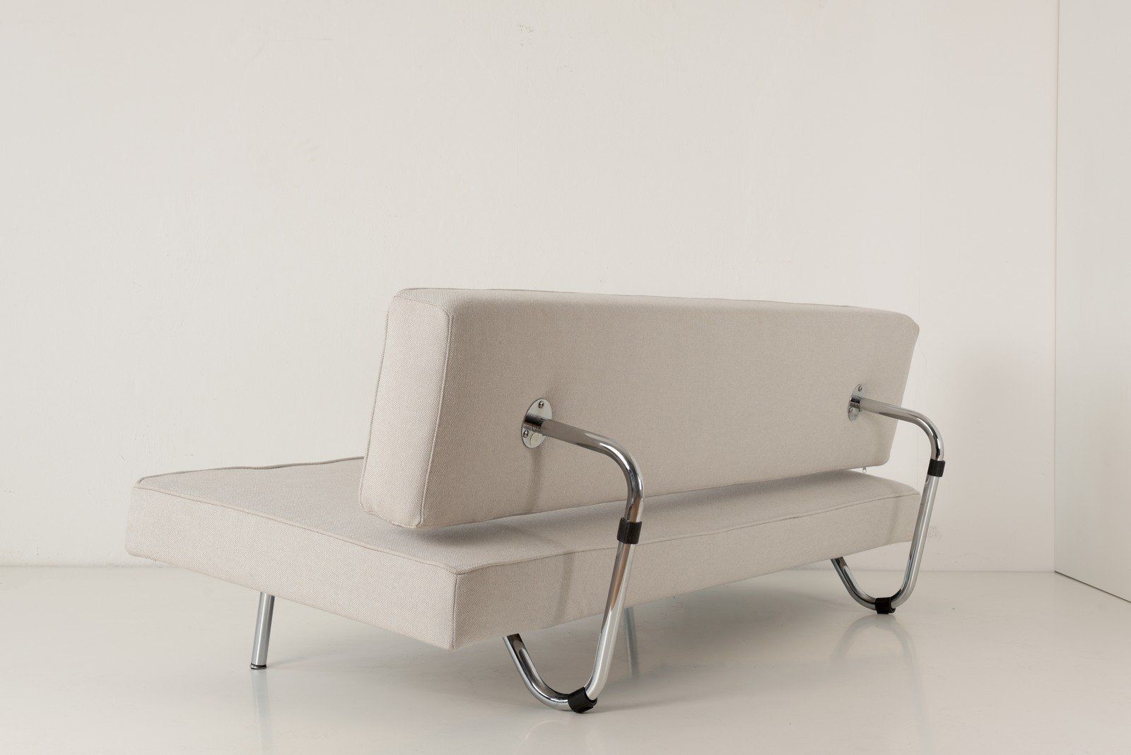 Swiss Light Grey Daybed By Ambühler For Standardform, 1990s photo vintage