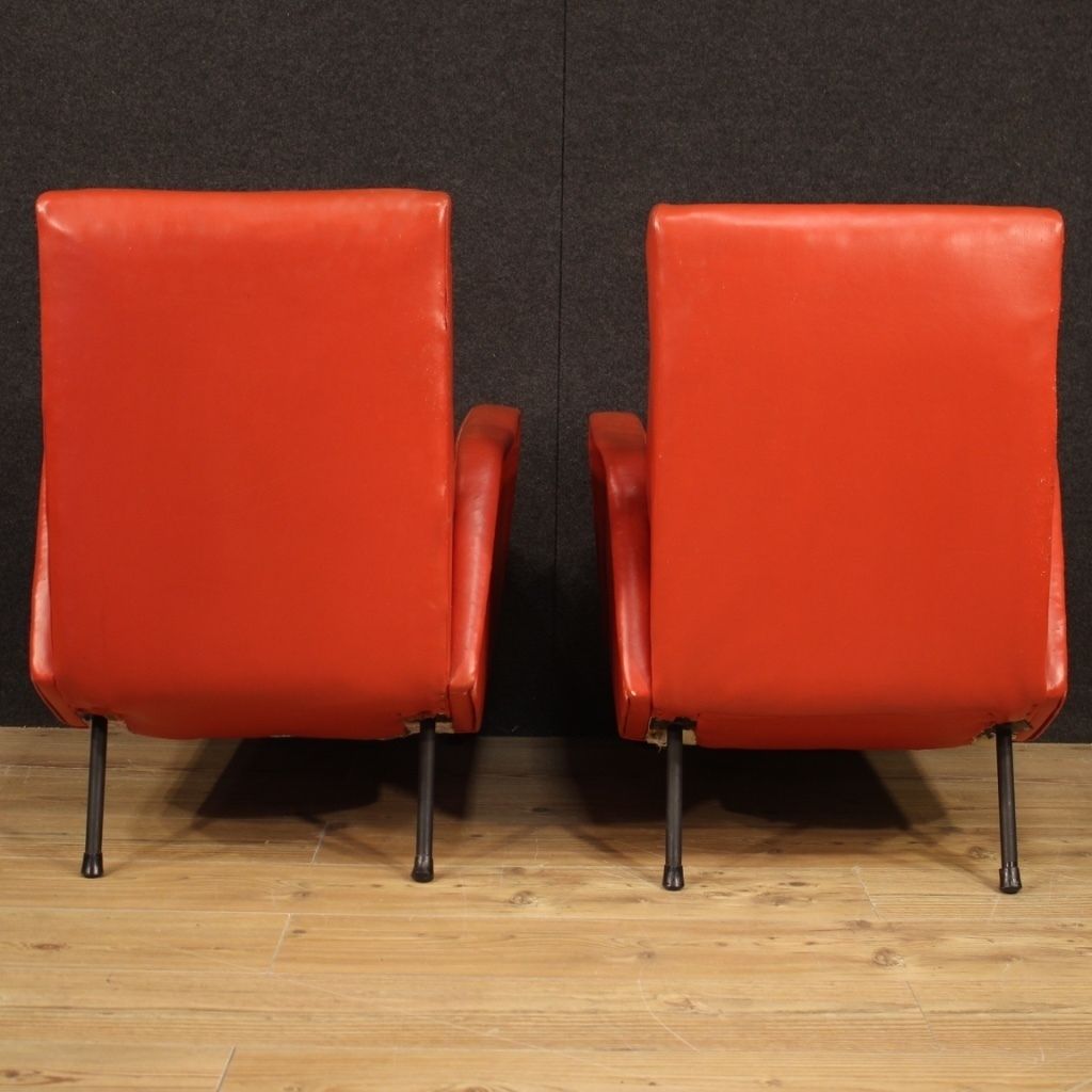 2400.0 Pair Of Italian Design Armchairs In Red Faux Leather photo