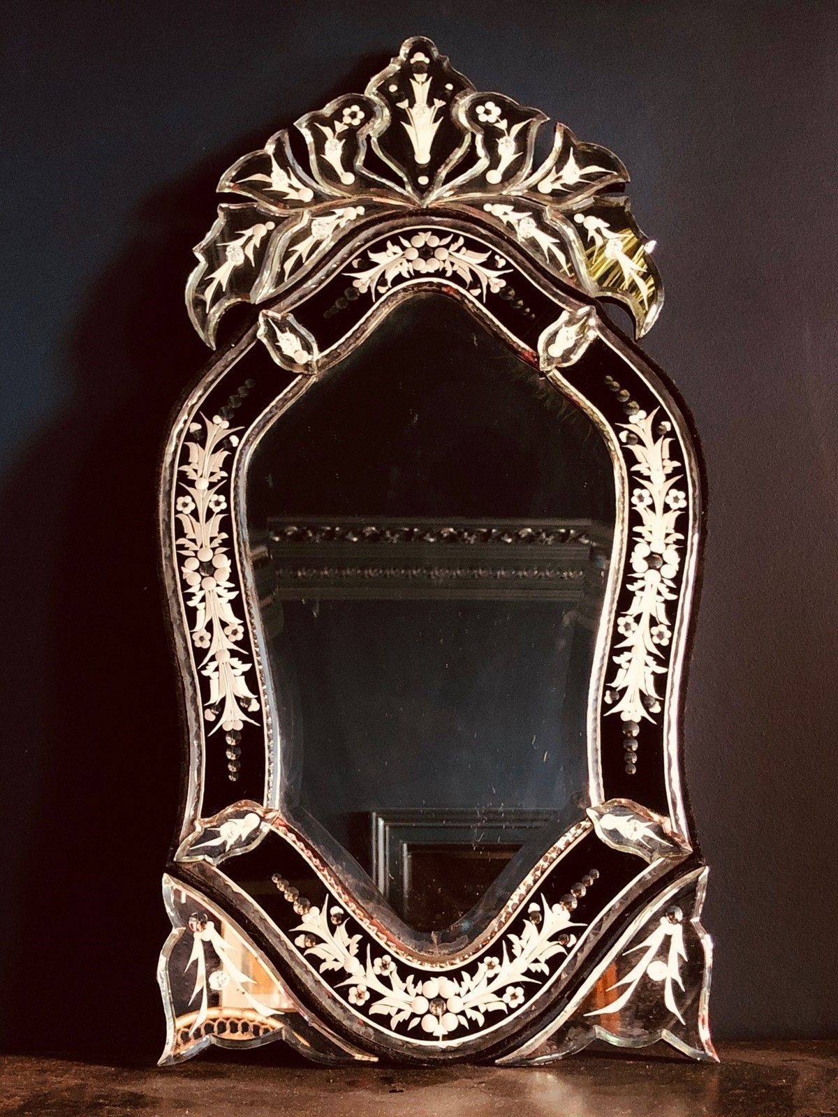 Large Mid Century Venetian Mirror photo vinterior