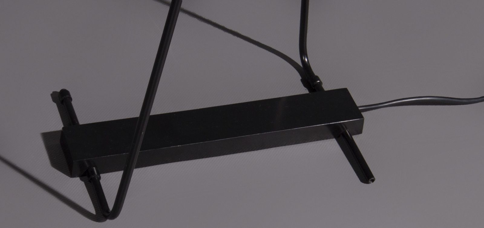 Vloerlamp Van Zwart Gelakt Metaal Met Draaibare Arm photo vinterior