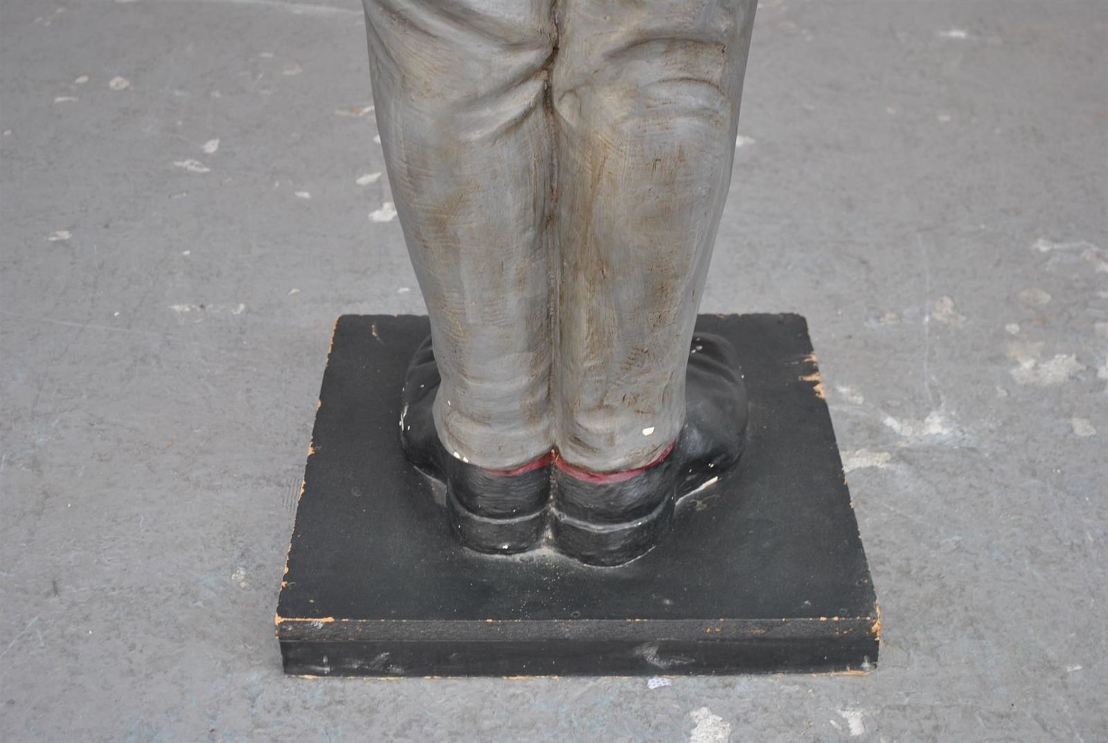 photo furniture Patinated Plaster Statue Of Colored Man At The Beginning Of The X Xth Century