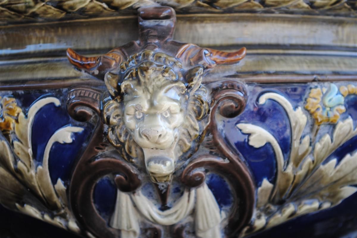 Centerpiece In Barbotine With Lion Head, 1900 Period photo 619.0