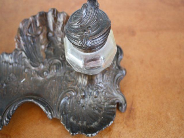 Rocaille Style Pewter Inkwell For Baby photo vinterior