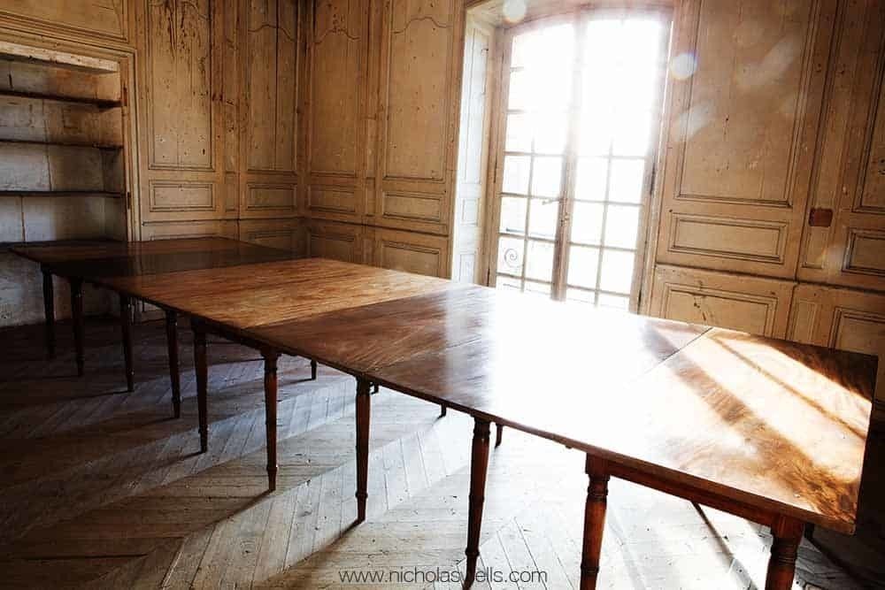 Extendable Dining Table From The Antique Georgian Period In Mahogany photo furniture