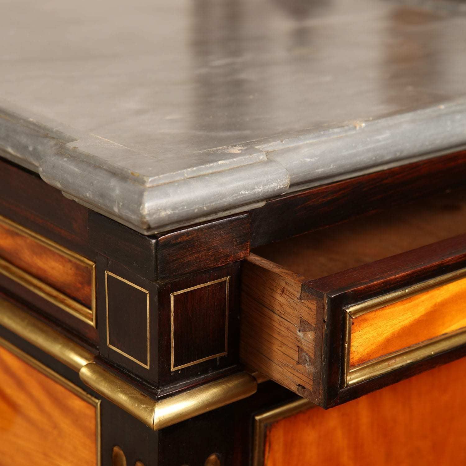 photo vinterior The Governor Of Stockholm’s Louis XVI Style Satinwood Secretaire Abattant