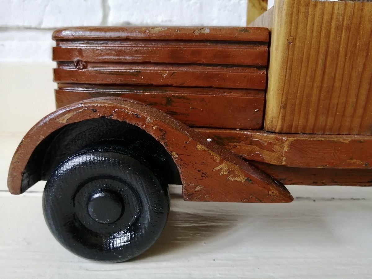 photo for sale Vintage Houten Speelgoedauto, Jaren 1940