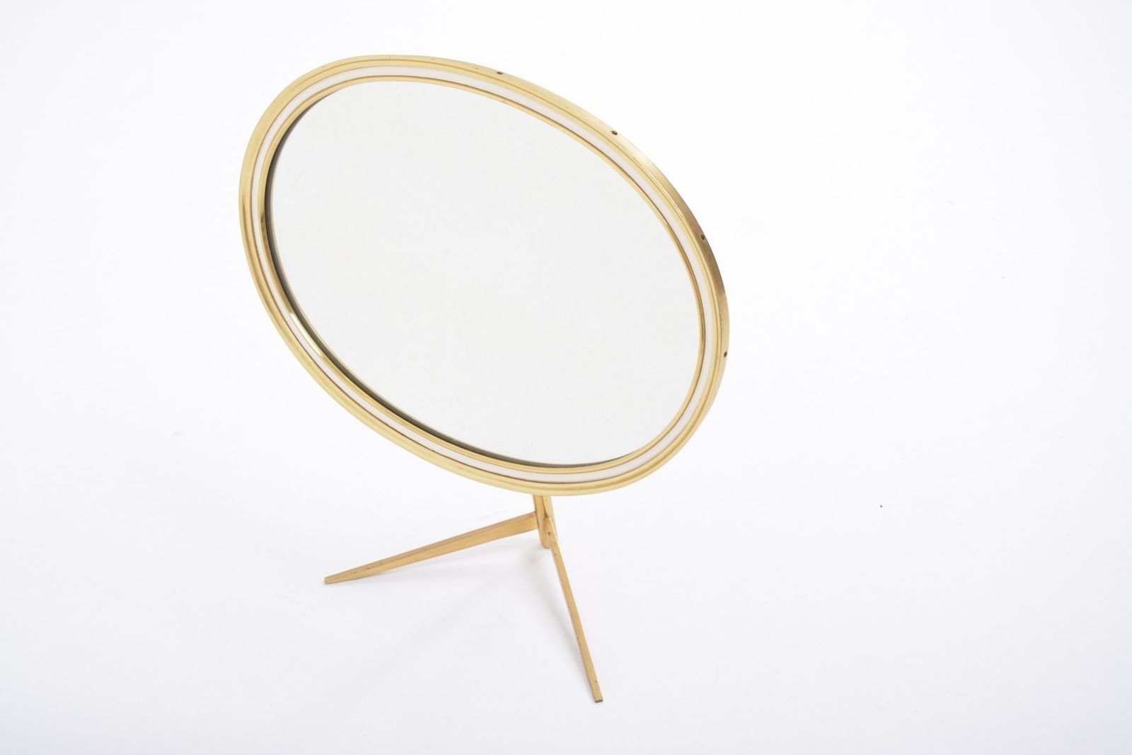 Mid Century Modern Oval Vanity Brass Table Mirror From Vereinigte Werkstätten Collection, 1960s