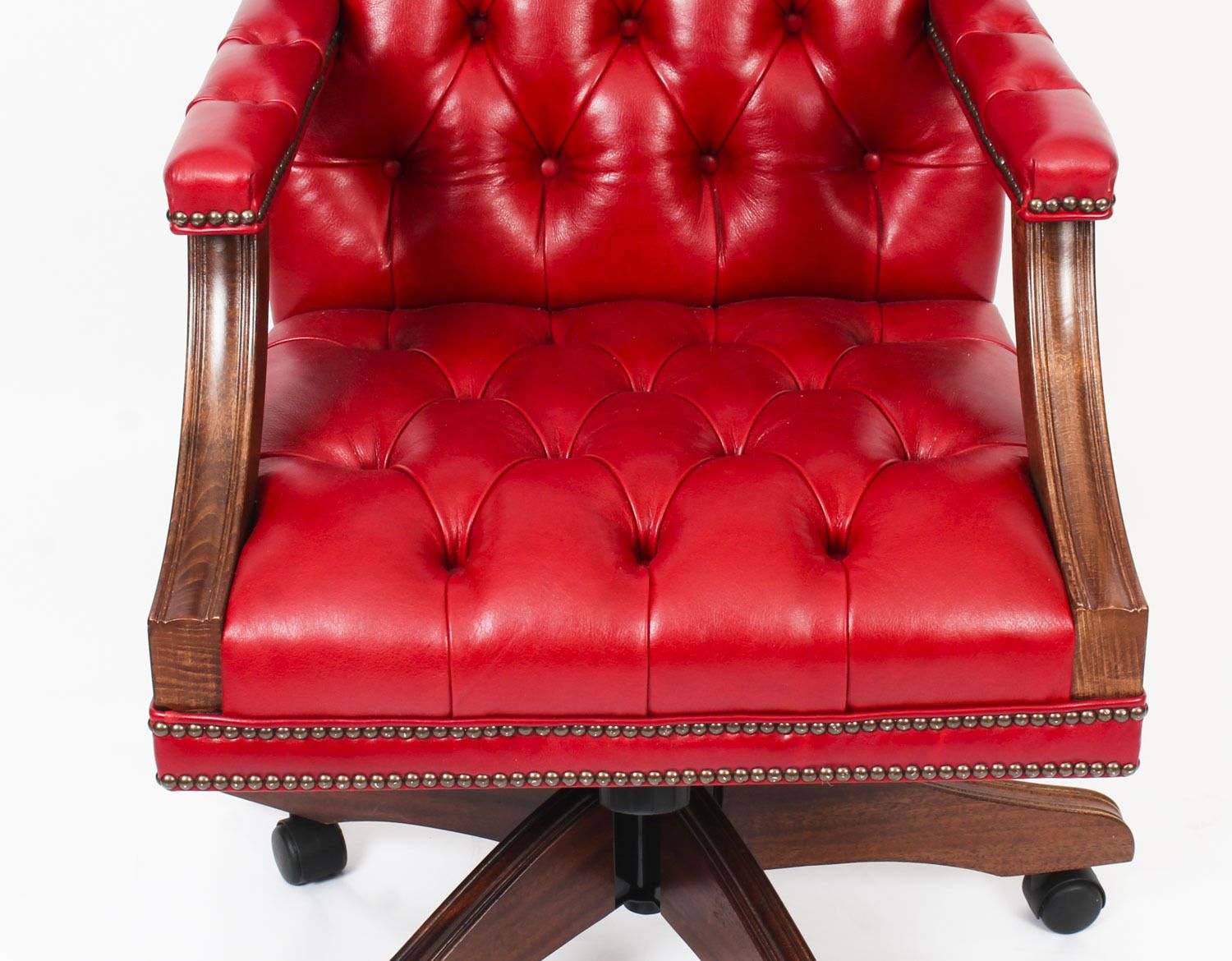 photo furniture Bespoke English Handmade Gainsborough Leather Desk Chair Gamay