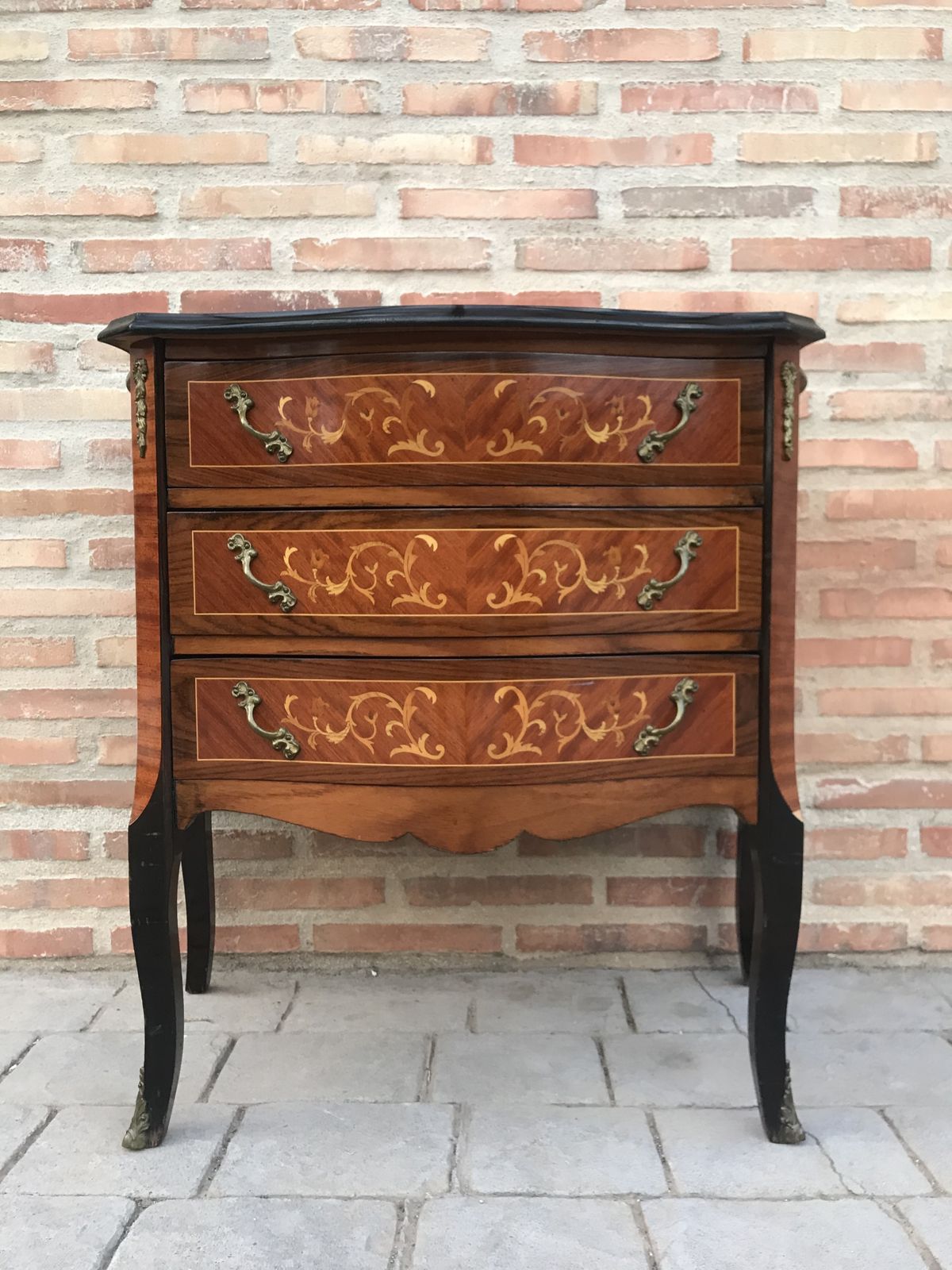 Louis XVI Style Kingwood And Marquetry Commode, 1950s photo vinterior