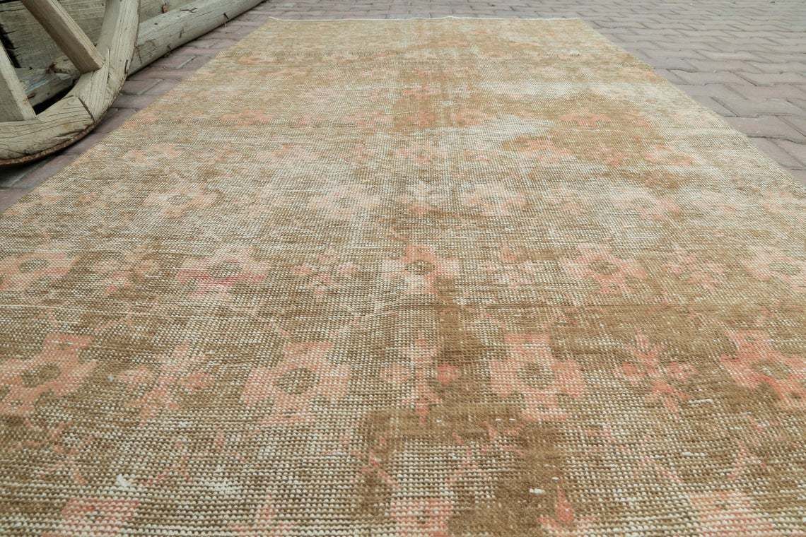 137x284 Cm Vintage Turkish Rug, Oushak Faded Pink Floral, Wool, Handmade, Room Decor, Natural Living Room Rug, Turkey Rug, Beige, Neutral 4.5x9.3 Ft photo vintage