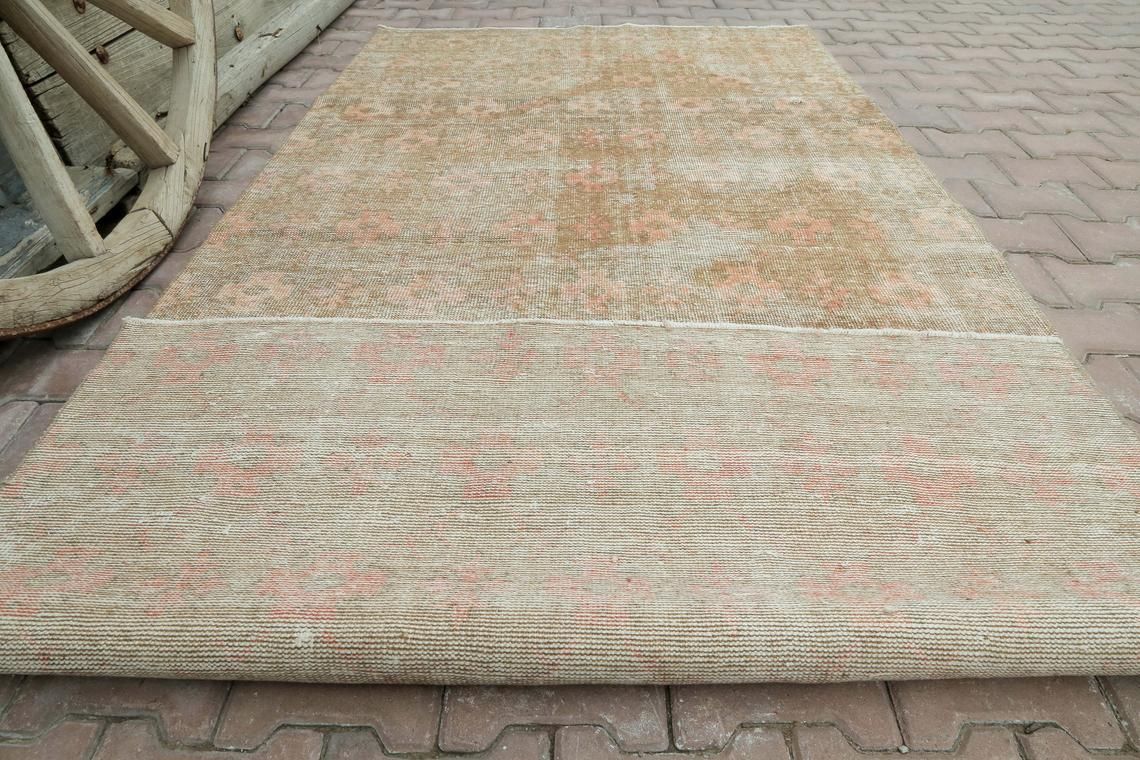 photo furniture 137x284 Cm Vintage Turkish Rug, Oushak Faded Pink Floral, Wool, Handmade, Room Decor, Natural Living Room Rug, Turkey Rug, Beige, Neutral 4.5x9.3 Ft