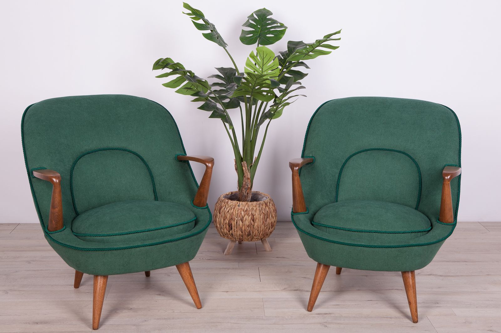 Model 345 Armchairs By Janina Jędrychowicz & Konrad Racinowski For Poznan Furniture Factory, 1950s, Set Of 2