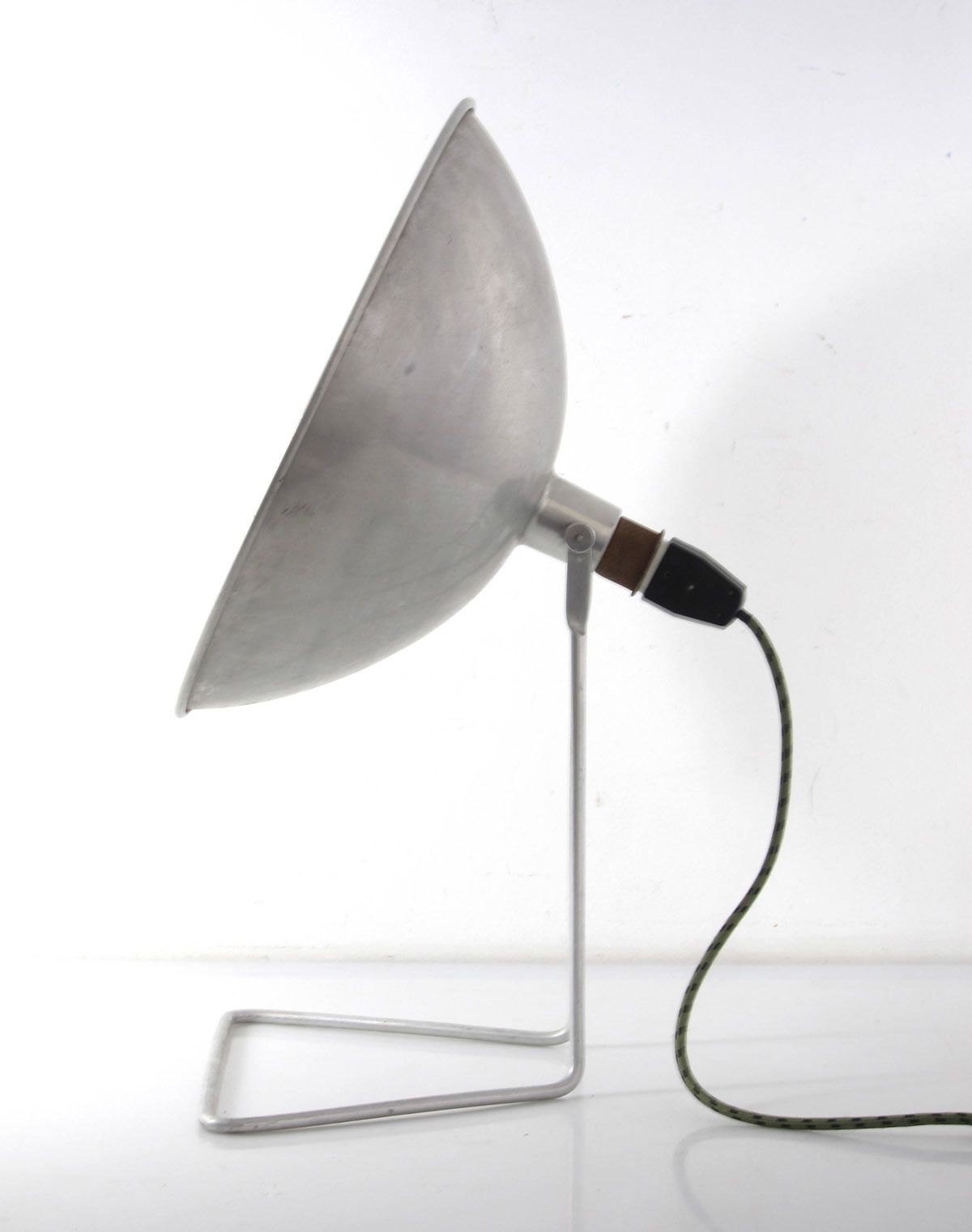 Grote Franse Aluminium Tafellamp photo vinterior
