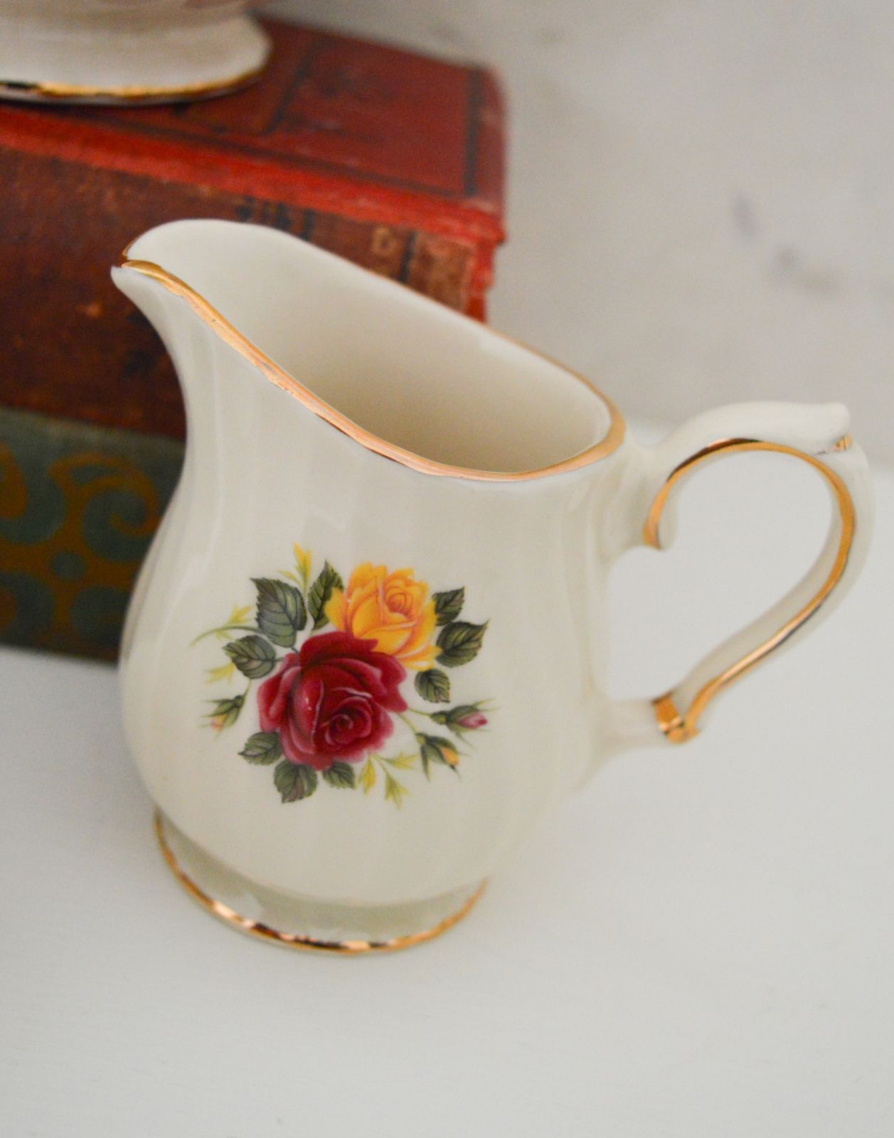Sadler Porcelain China Tea Set , Teapot Cream And Sugar Bowl, Shabby Chic Afternoon Tea Set, Hand Painted With Gold Rim Sadler England photo vinterior