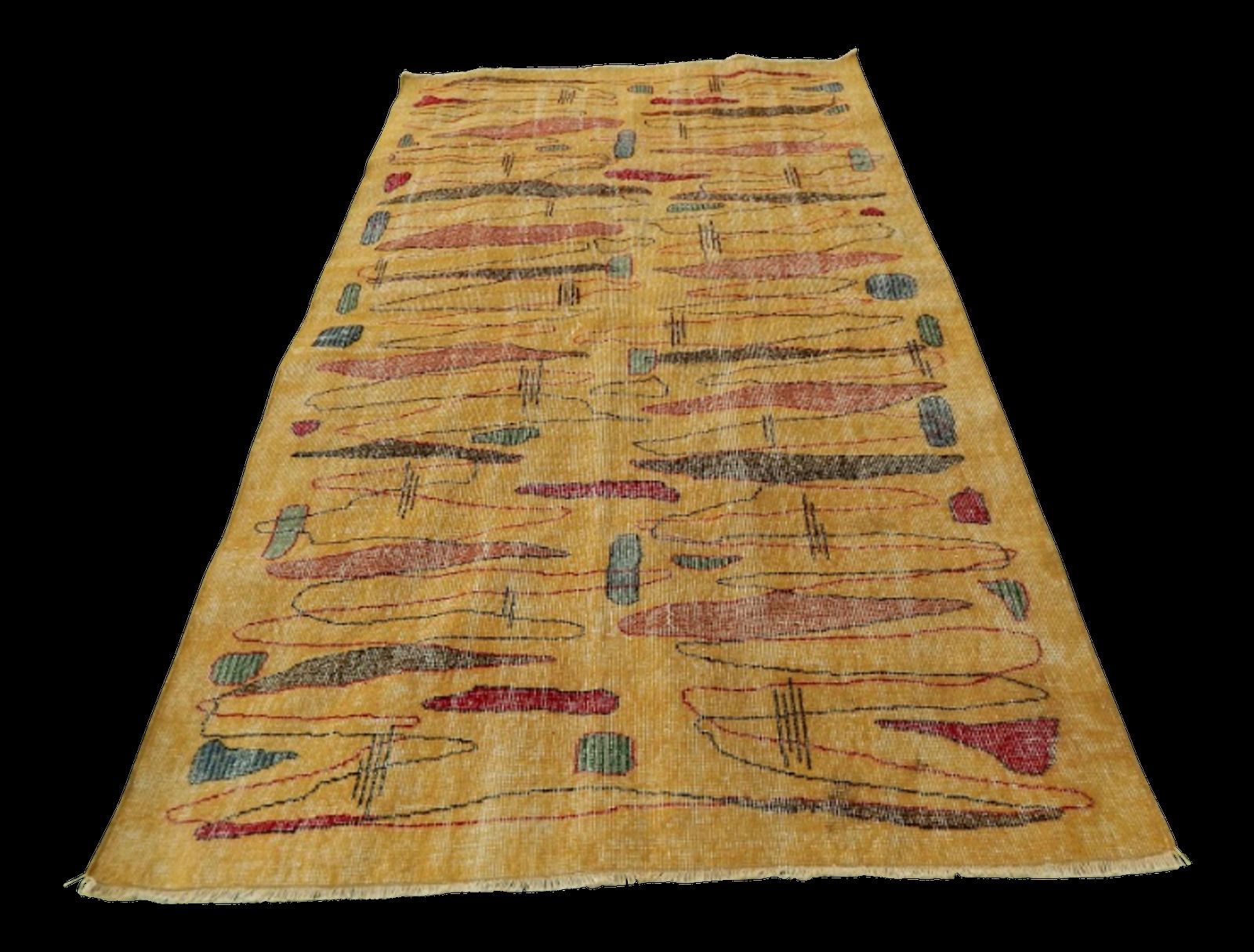 Vintage Zeki Müren Rug With A Modern Design   Turkish Art Deco Rug 5′ × 8′2″