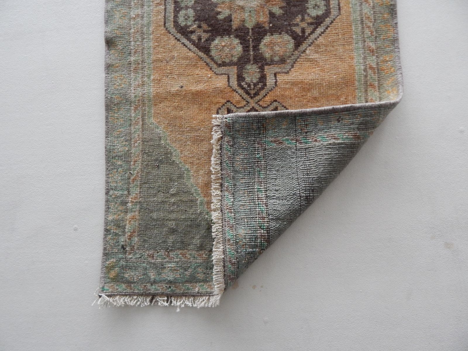 Distressed Low Pile Turkish Yastik Petite Rug Hand Knotted Faded Mat 19'' X 41' photo vintage