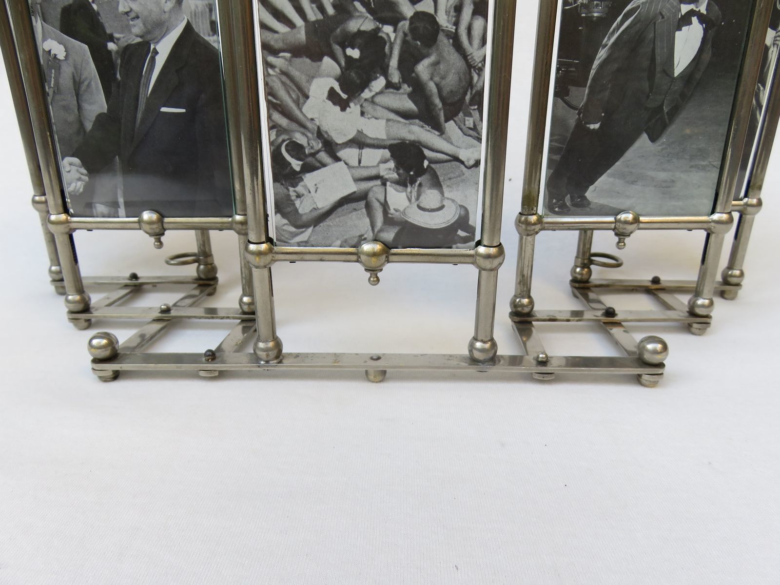 1735.7 Art Nouveau Nickel Plated Picture Frame For 5 Photos photo