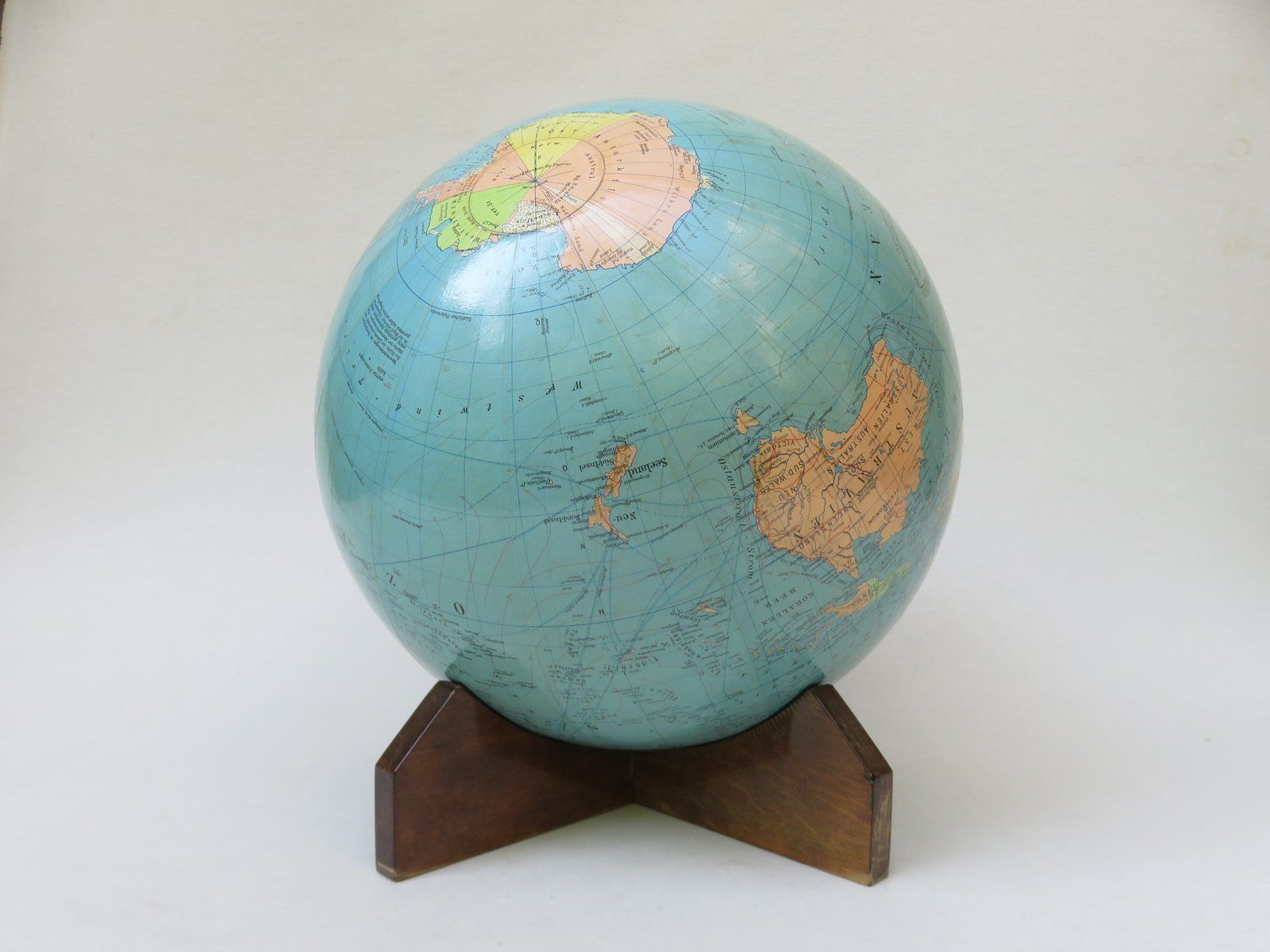 Globe From Columbusverlag Paul Oestergaard Kg, 1950s photo Home Decor