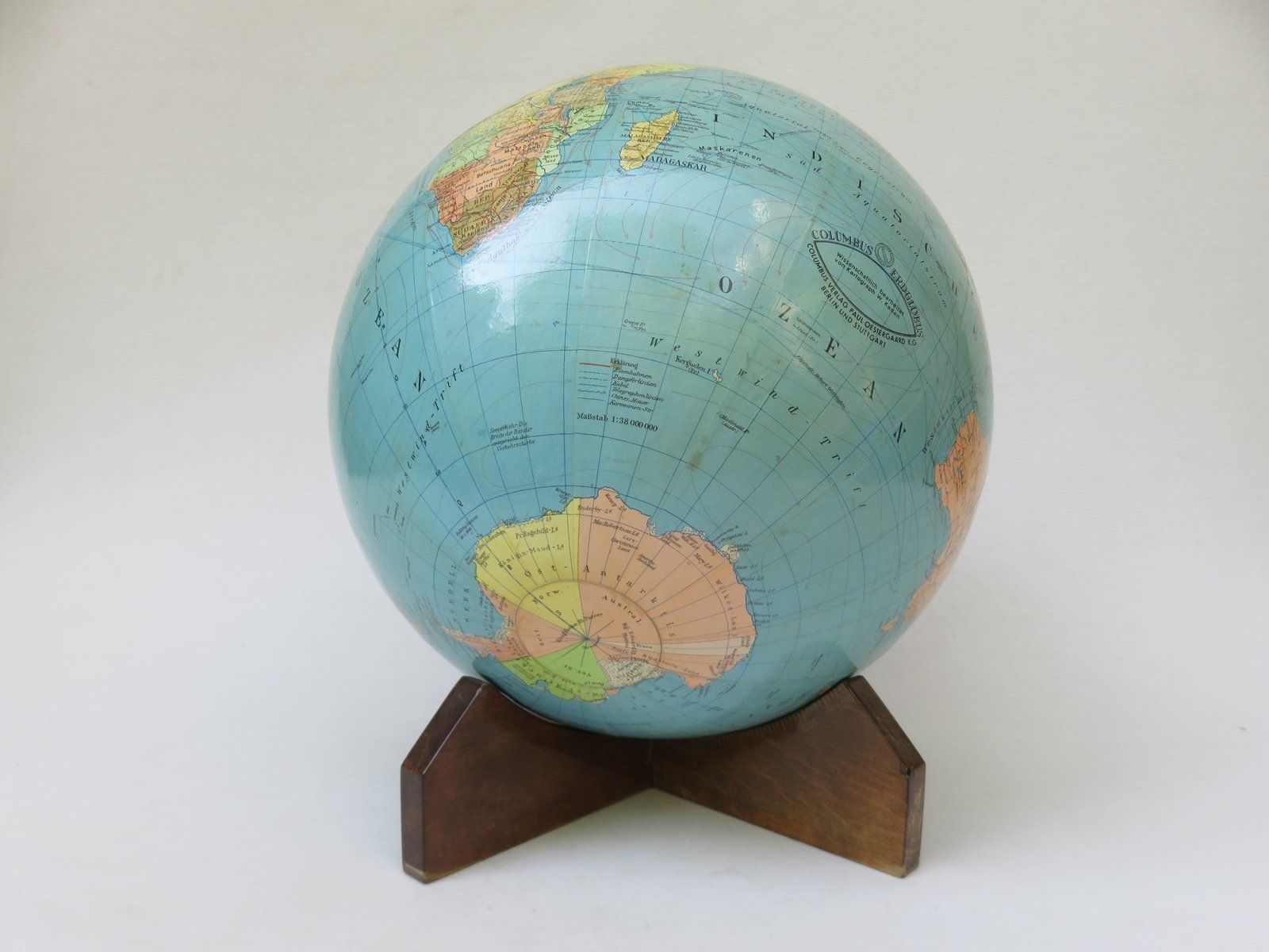 Globe From Columbusverlag Paul Oestergaard Kg, 1950s photo vintage