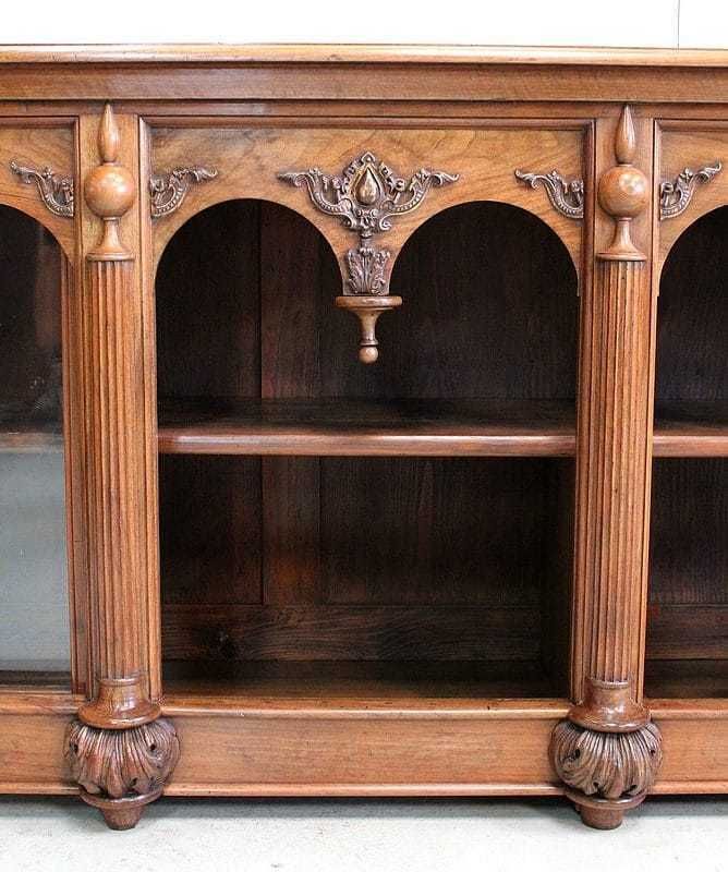 photo vinterior Long Presentation Cabinet, In Walnut, Renaissance Taste   2nd Part Of The 19th Century