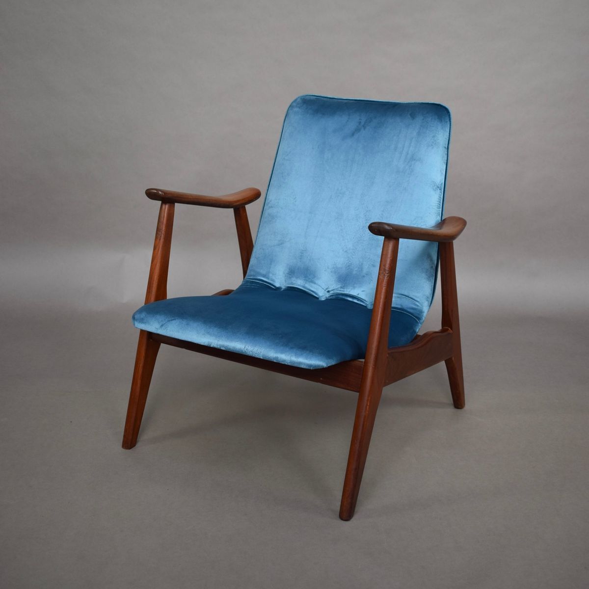 Lounge Chair By Louis Van Teeffelen For Walraven En Bevers, 1960s photo Furniture