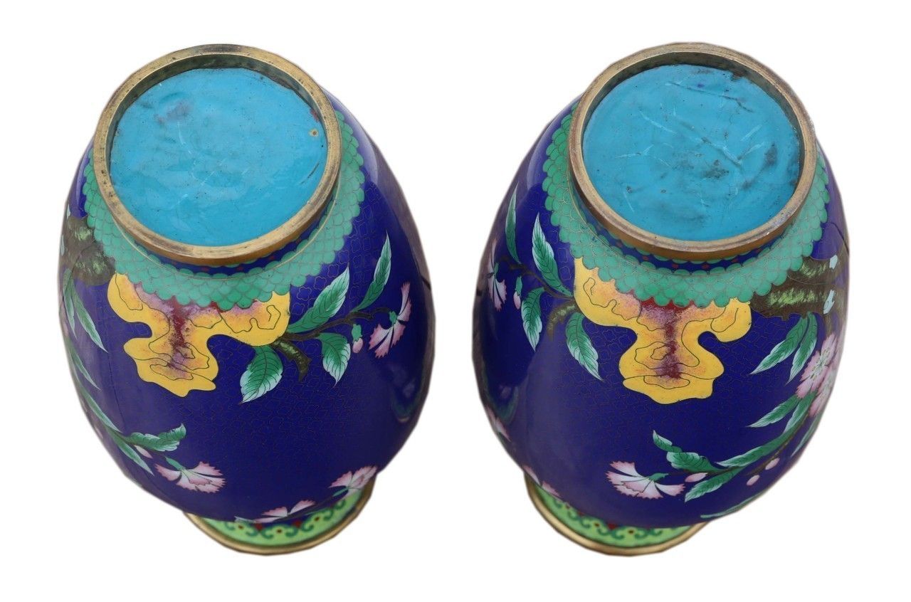 Pair Of Handed Mid 20th Century Chinese Cloisonne Vases. photo vinterior