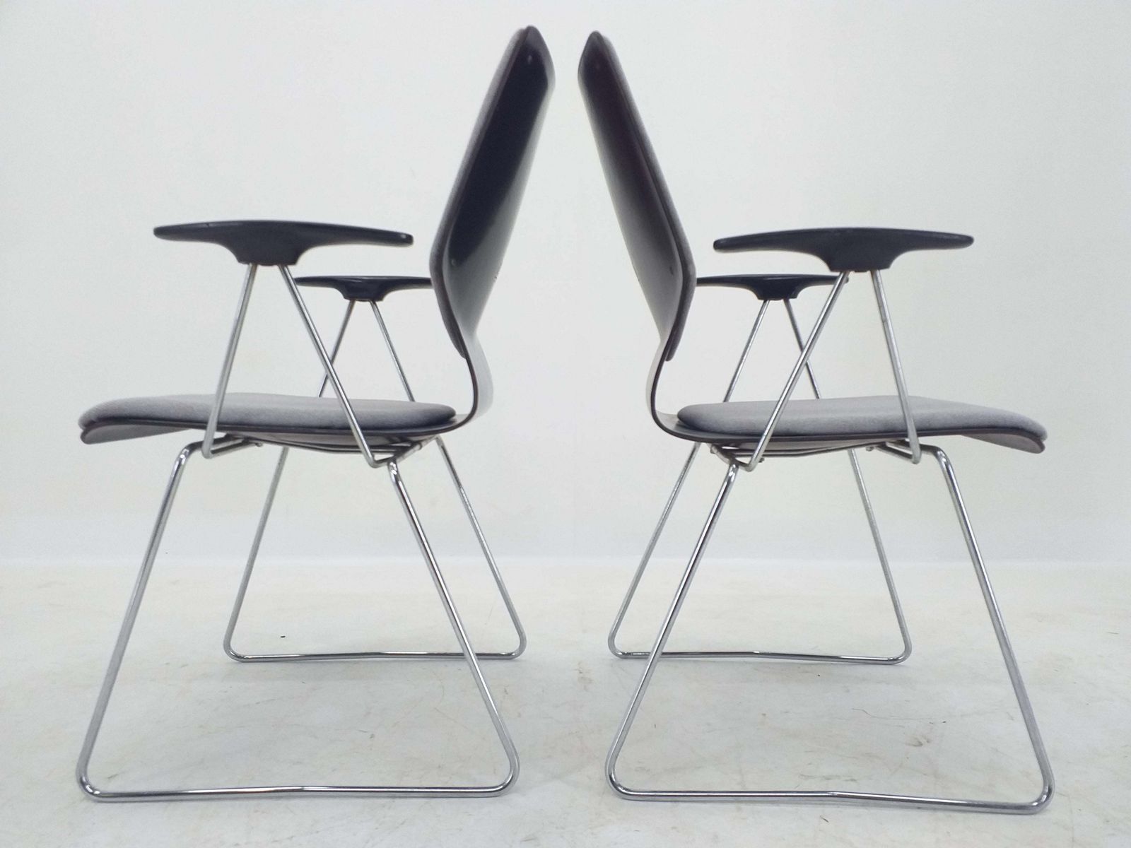 Set Of Two Armchairs Designed By Elmar Flötotto For Pagholz, 1970s photo vinterior