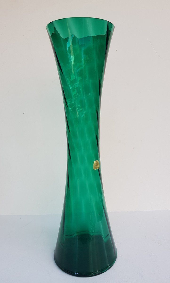 Deep Green Vase With Serrated Edge By Alfred Taube For Füge & Taube, 1960s photo furniture