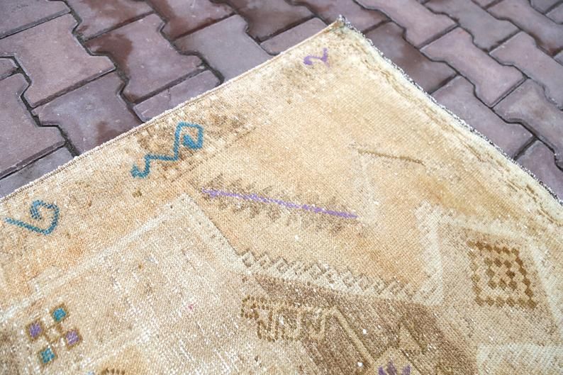 Runner Rug, Vintage Rugs Runner, Farmhouse Decor, Beige, Gold, Runner Rug, Hallway Runner, Faded, Beige Neutral, Rugs, Geometric photo vinterior