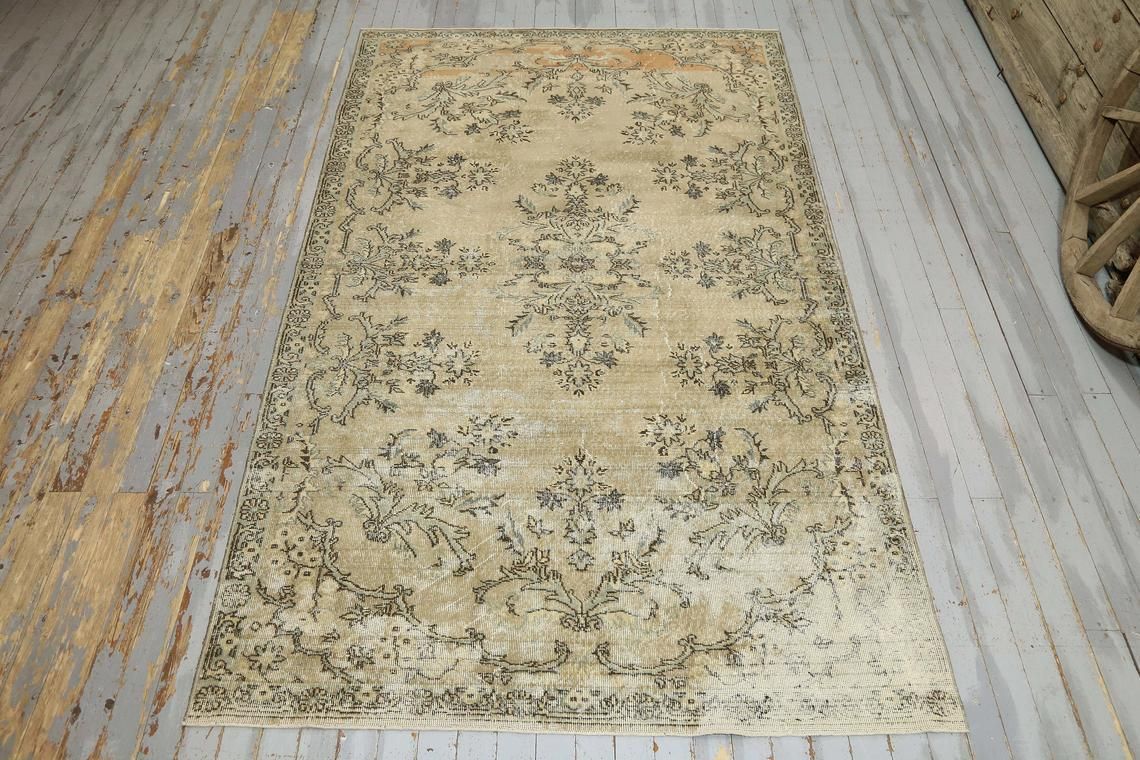 5.6x9.6, Turkish Vintage Oushak Rug, Neutral Beige Faded Natural Floral Area Wool Rug, Room Decor, Living Room Rug, Handmade Boho Chic Rugs