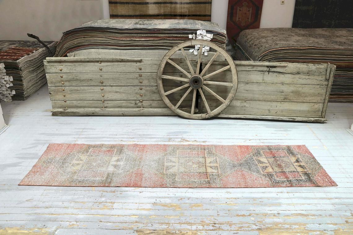 Turkish Runner, Faded Red Distressed Diamond Geometric Boho Chic Luxury Vintage Runner, Rugs Runner, Farmhouse Decor, Runner Rug photo Textiles