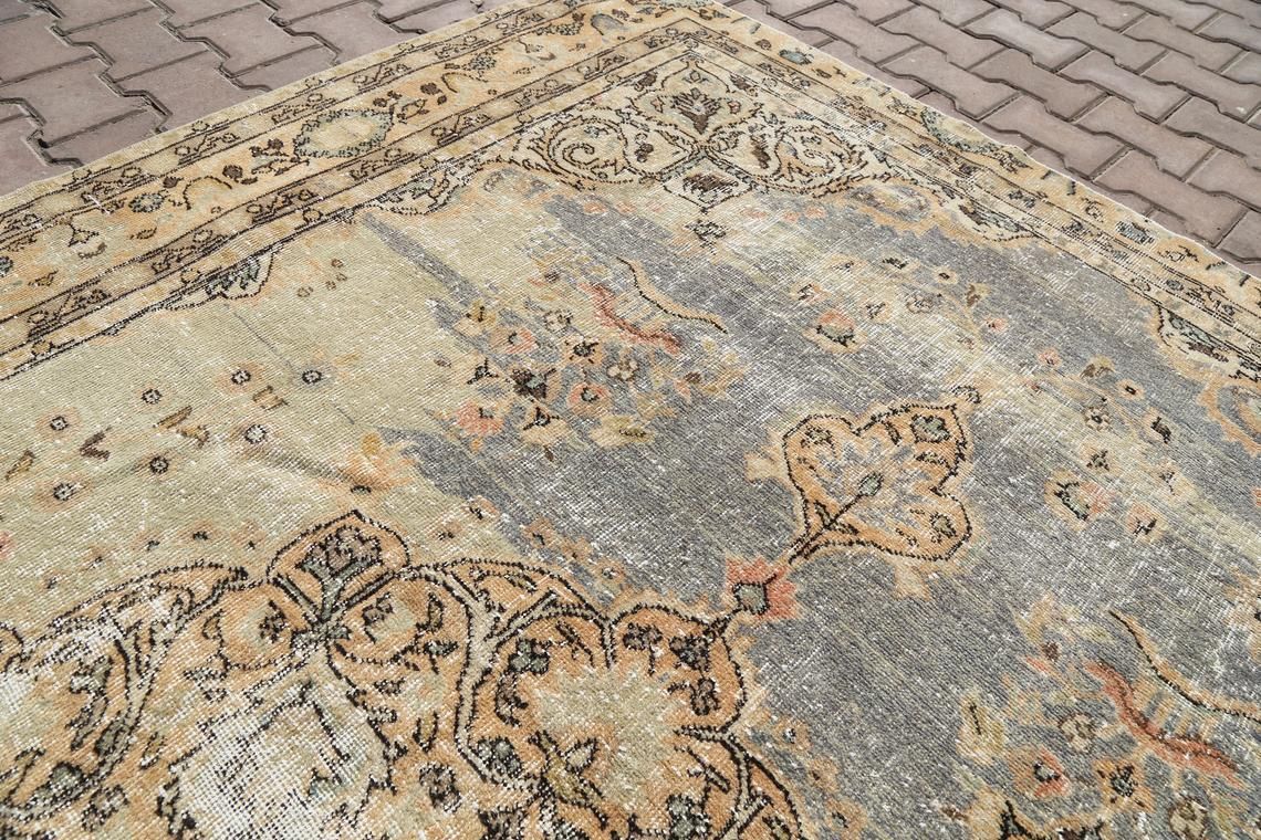 Turkish Vintage Rug, Area Oushak Rug, Beige Gray, Oriental Traditional Rug, Yellow Beige Wool Rug, Rugs Turkish, Turkey photo vinterior