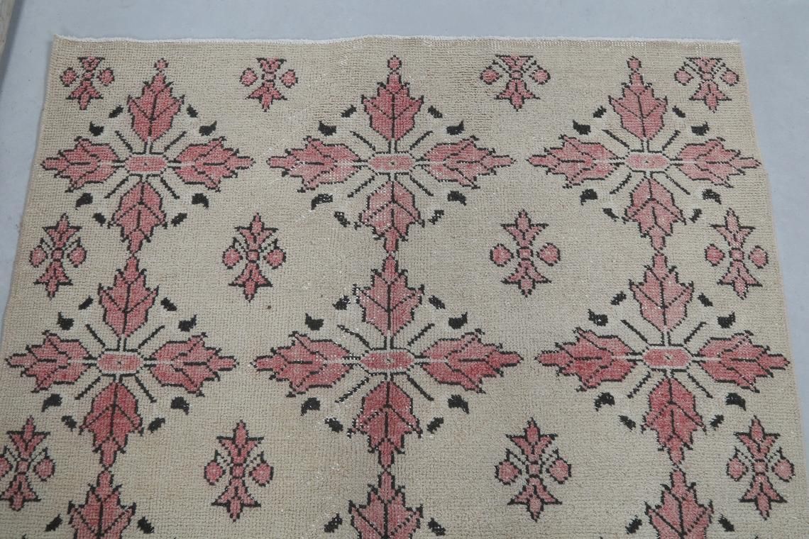 Distressed Turkish Rug, Beige Area Rug, Vintage Handmade Rug, Turkish Oushak Rug, Faded Red   Pink Floral Motifs, Boho Carpet 4.8x6.8 photo vinterior