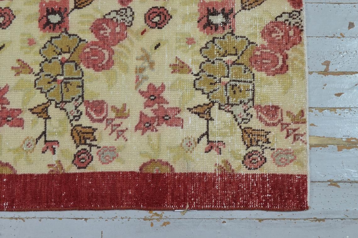 3.4x5.9, Turkish Rug, Throw Rug, Vintage Rug, Turkish Rug, Oushak Bohemian Rug, Home Decor, Boho Rug, Area Rug, Kitchen Beige Red Bordered photo vintage