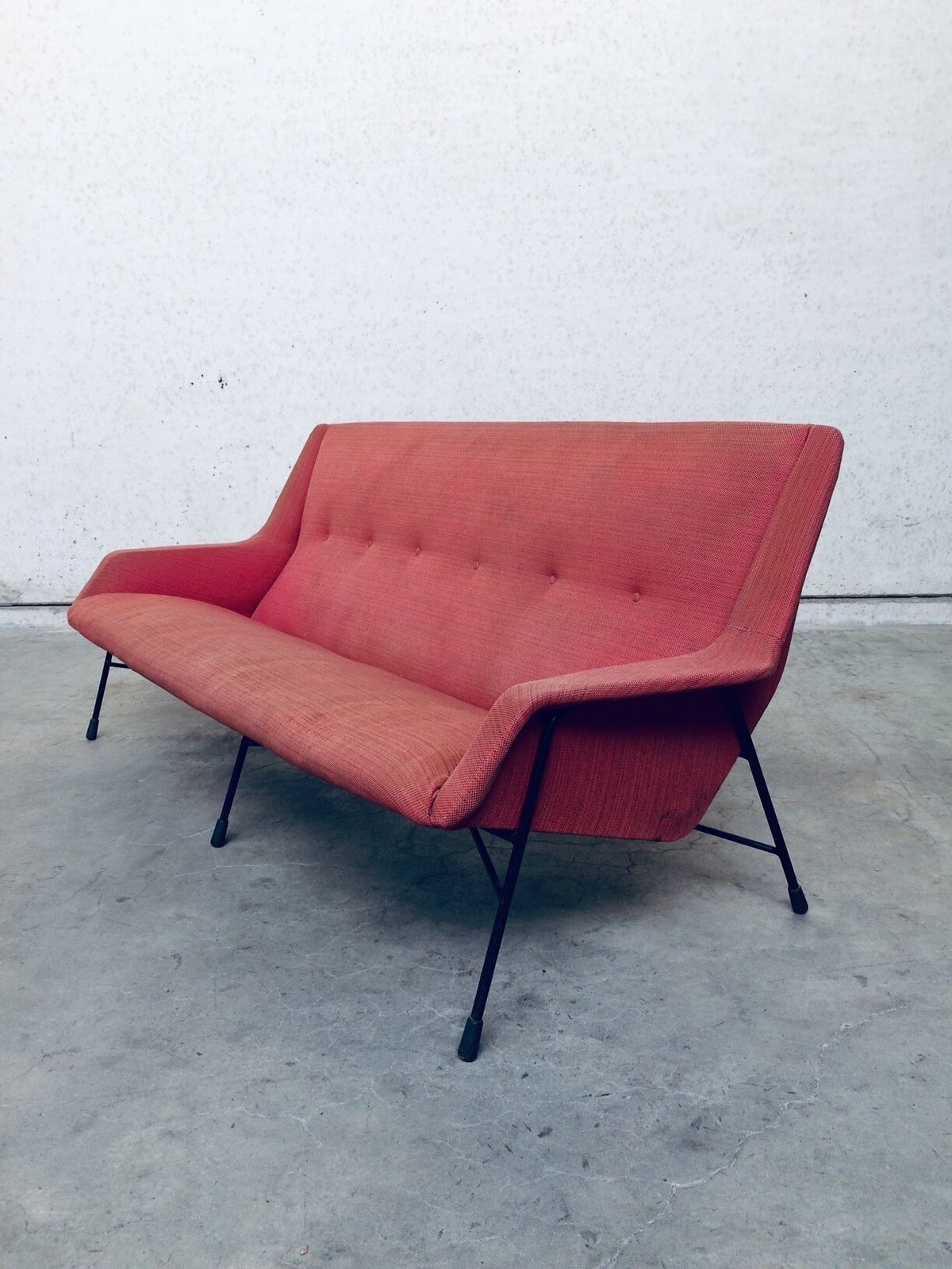 photo for sale Model S12 3 Zitsbank Door Alfred Hendrickx Voor Belform, België 1958
