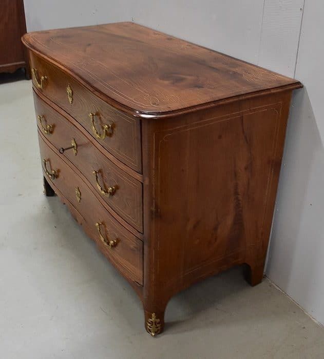 Property Chest Of Drawers In Solid Elm, Louis XIV Period   Mid 18th Century photo for sale