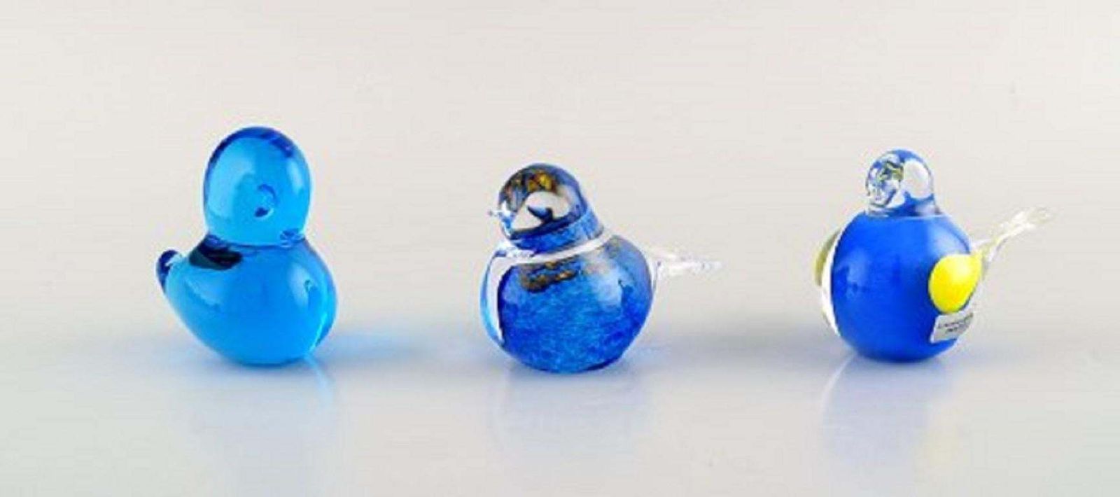 Swedish And Other Glass Artists, Including Lindshammar, Nine Figures Of Birds