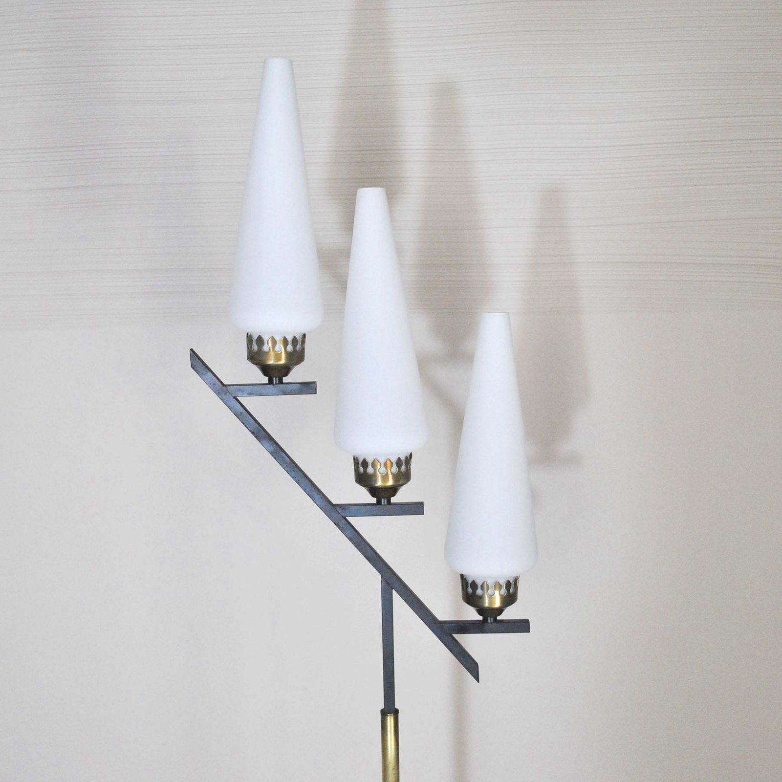Stilnovo Italian Midcentury Floor Lamp In Brass And Opaline From The 1950s photo Lighting