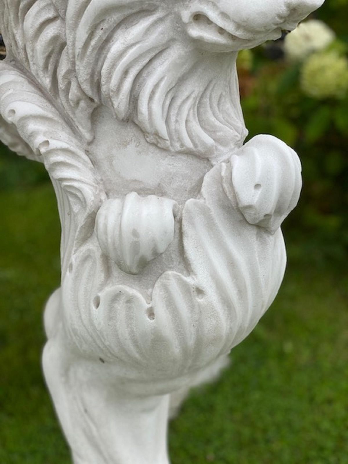 Large And Round Marble Table With Feet In The Shape Of Lions, Italy photo vinterior