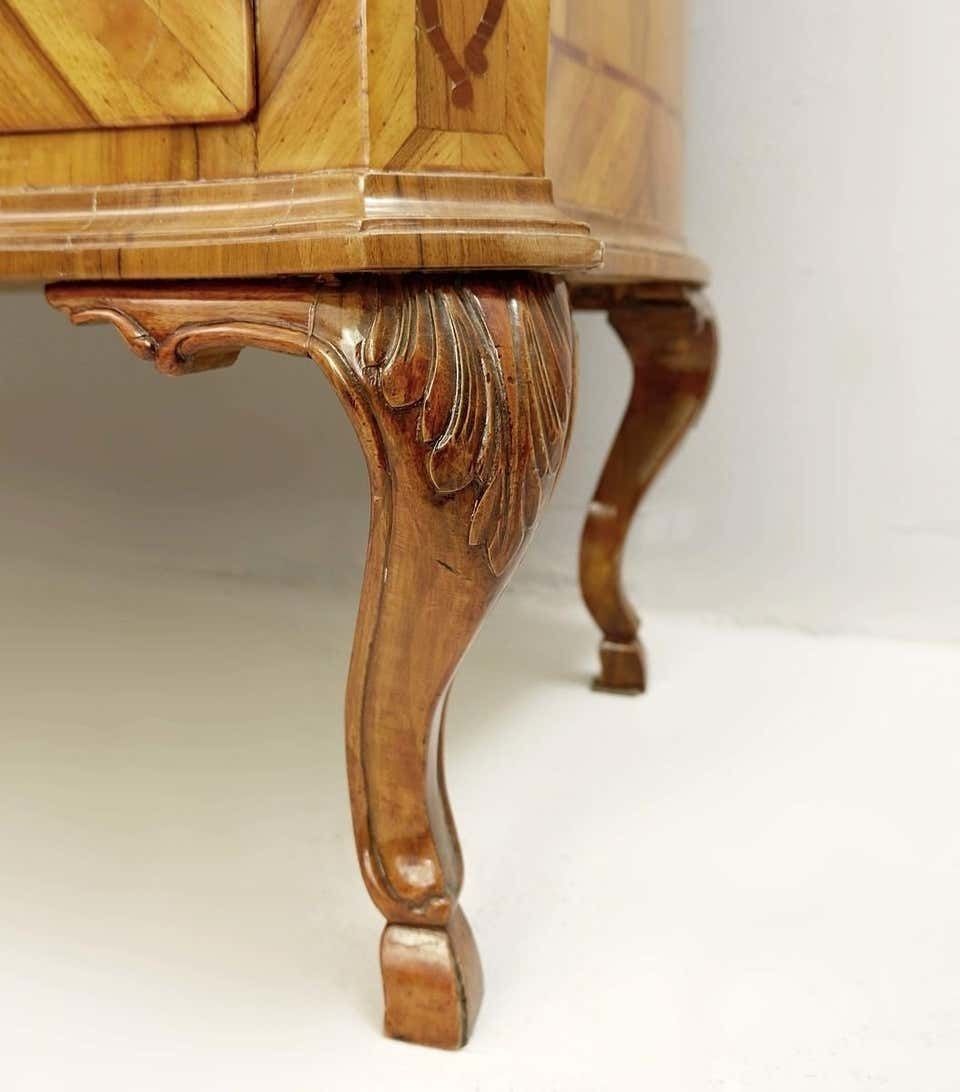 18th Century German Chest Of Drawers In Walnut photo vinterior