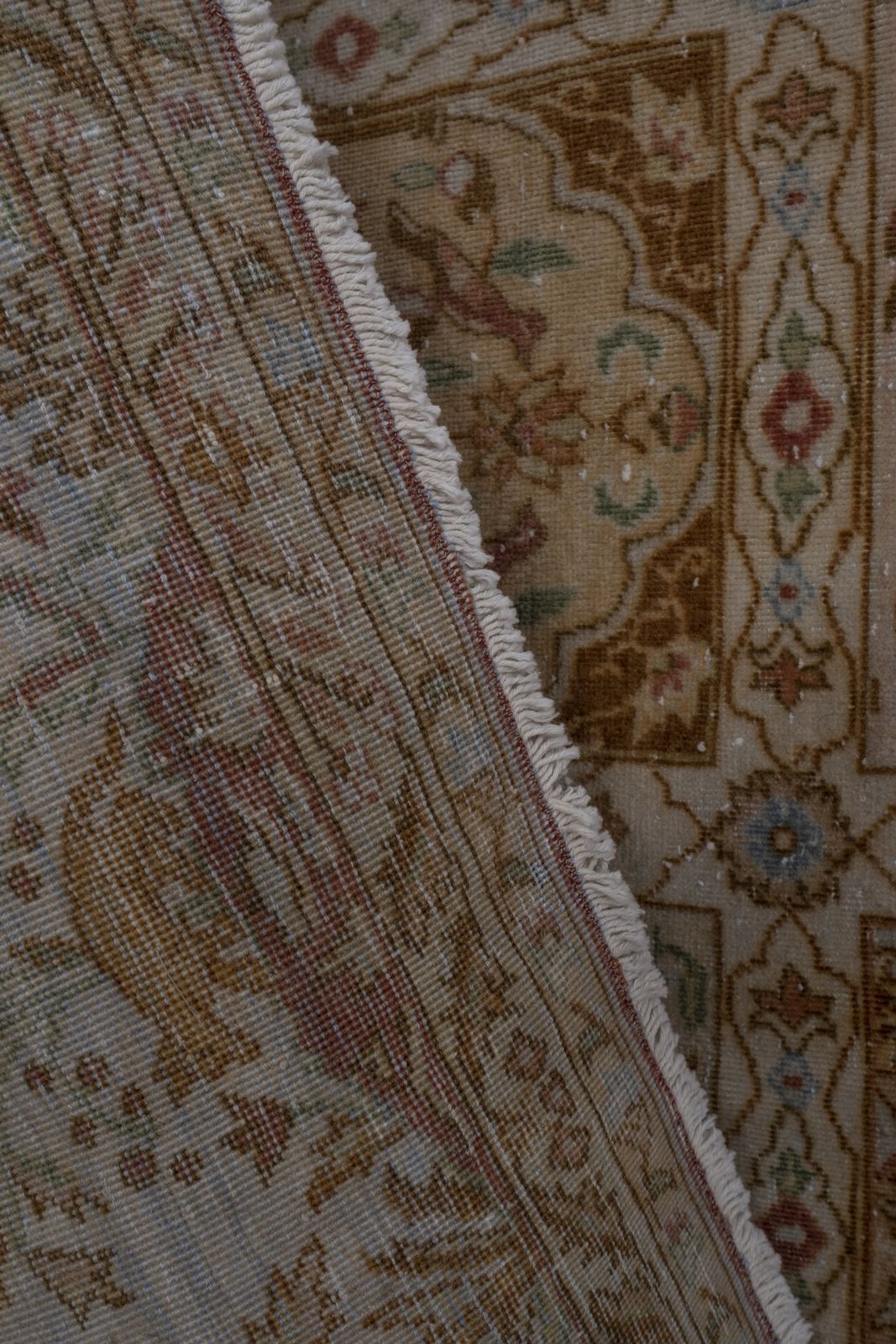 photo buy Antique Handmade Samarkand Rug 196 X 294