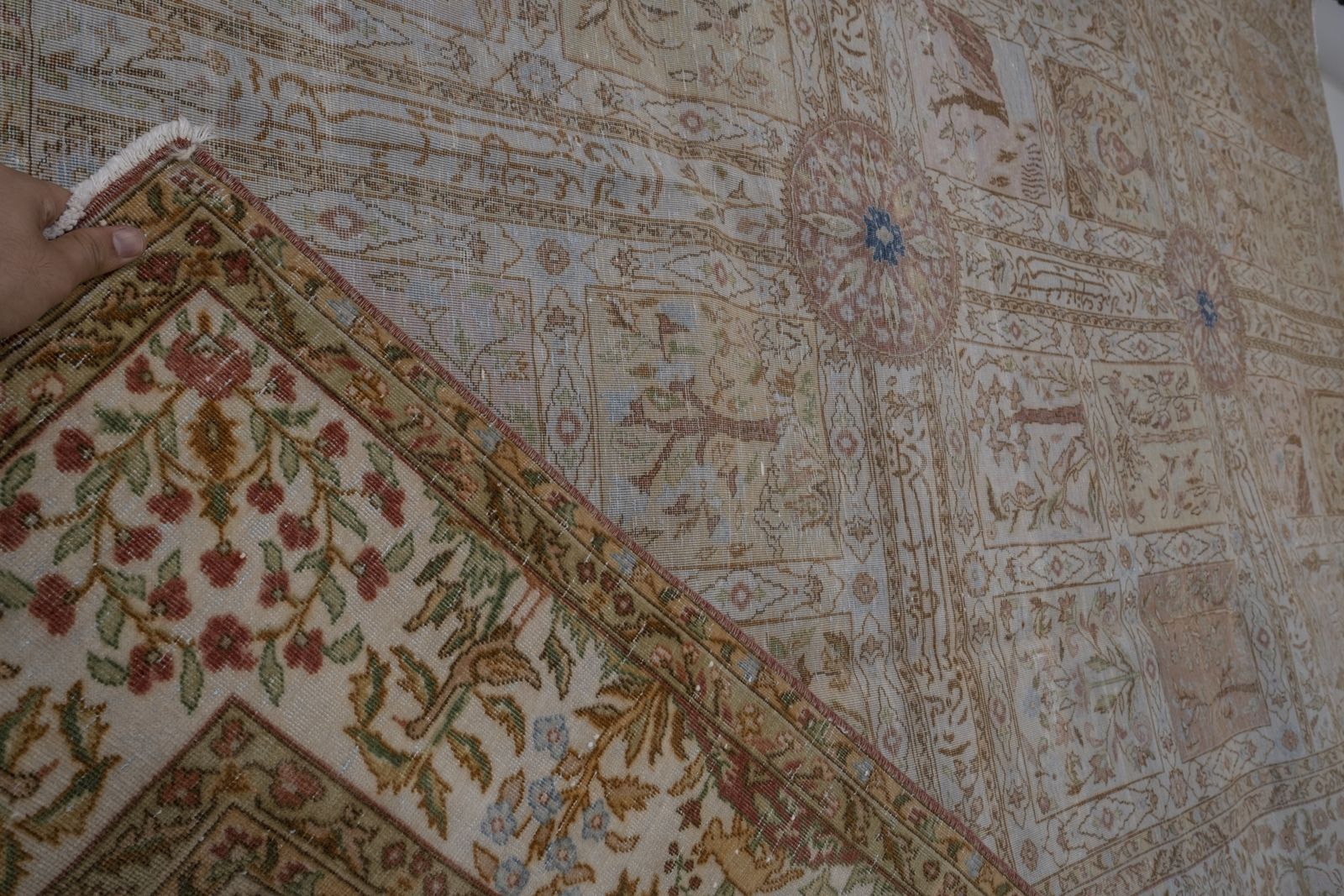 photo for sale Antique Handmade Samarkand Rug 196 X 294