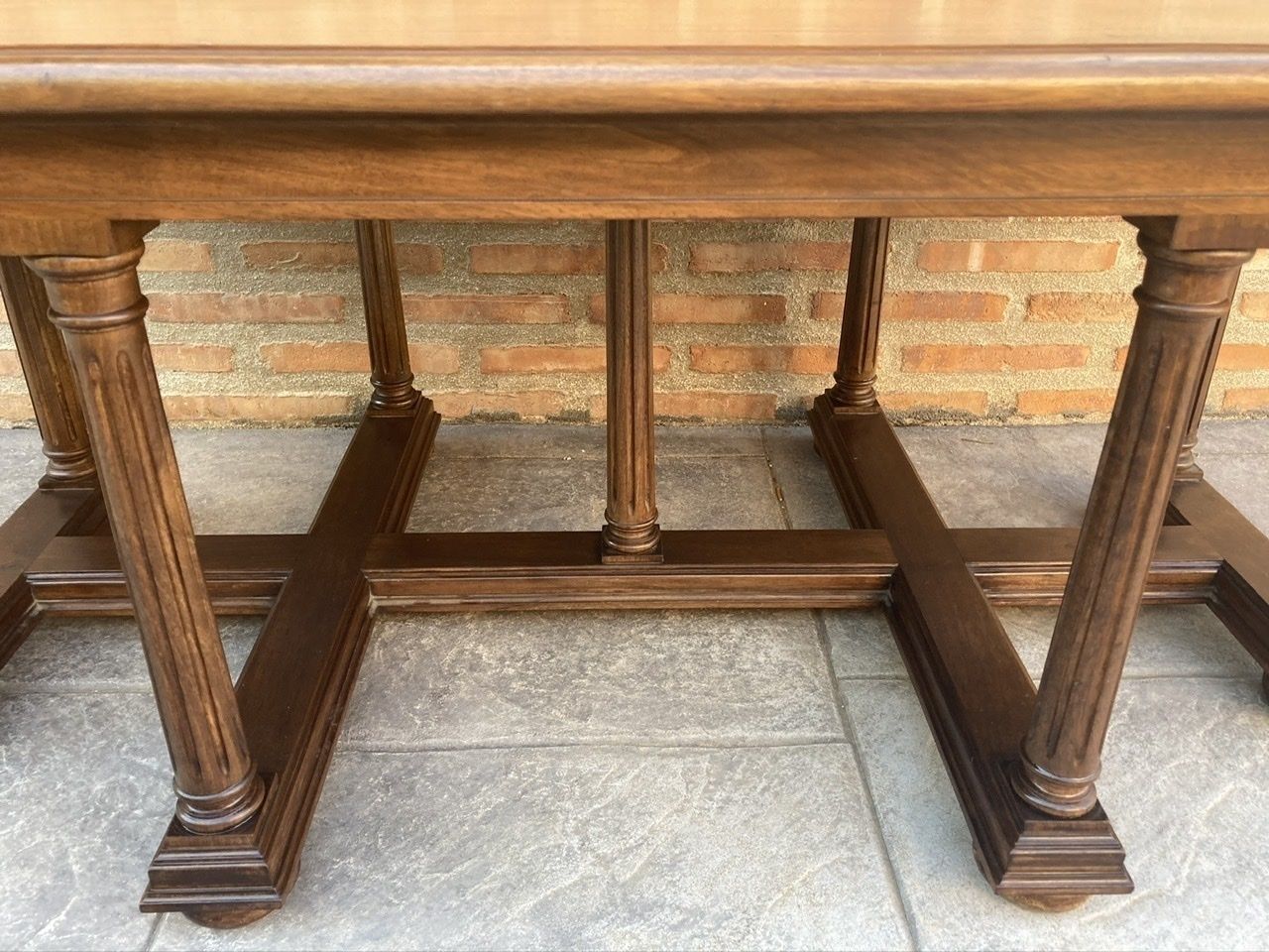 photo vinterior Late 19th Century Spanish Carved Church Table Or Altar With Wood Stretchers