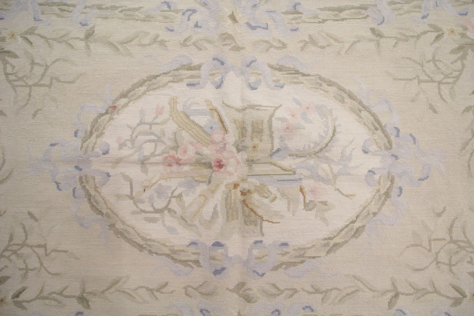 Vintage Aubusson Tapestry, Traditional Oriental Wool Needlepoint  120x184cm photo vinterior