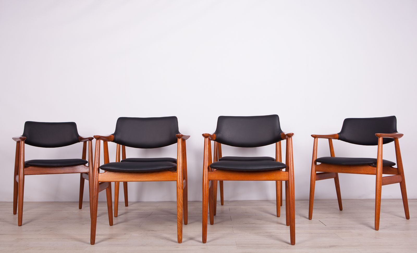Teak Model Gm11 Dining Chairs By Svend åge Eriksen For Glostrup, 1950s, Set Of 6 photo for sale