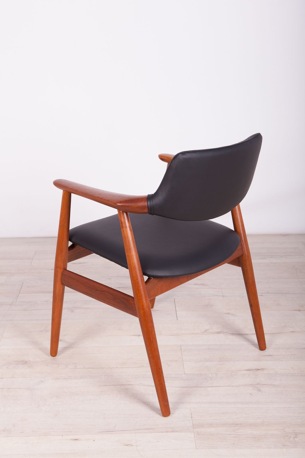 Furniture Teak Model Gm11 Dining Chairs By Svend åge Eriksen For Glostrup, 1950s, Set Of 6 photo