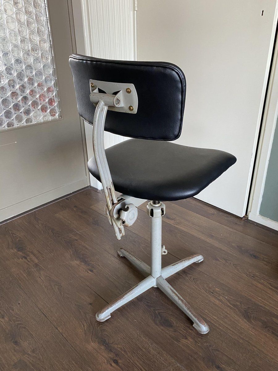 Industrial Drawing Or Architect Desk Chair By Friso Kramer For Ahrend De Cirkel, 1950s photo 475.86