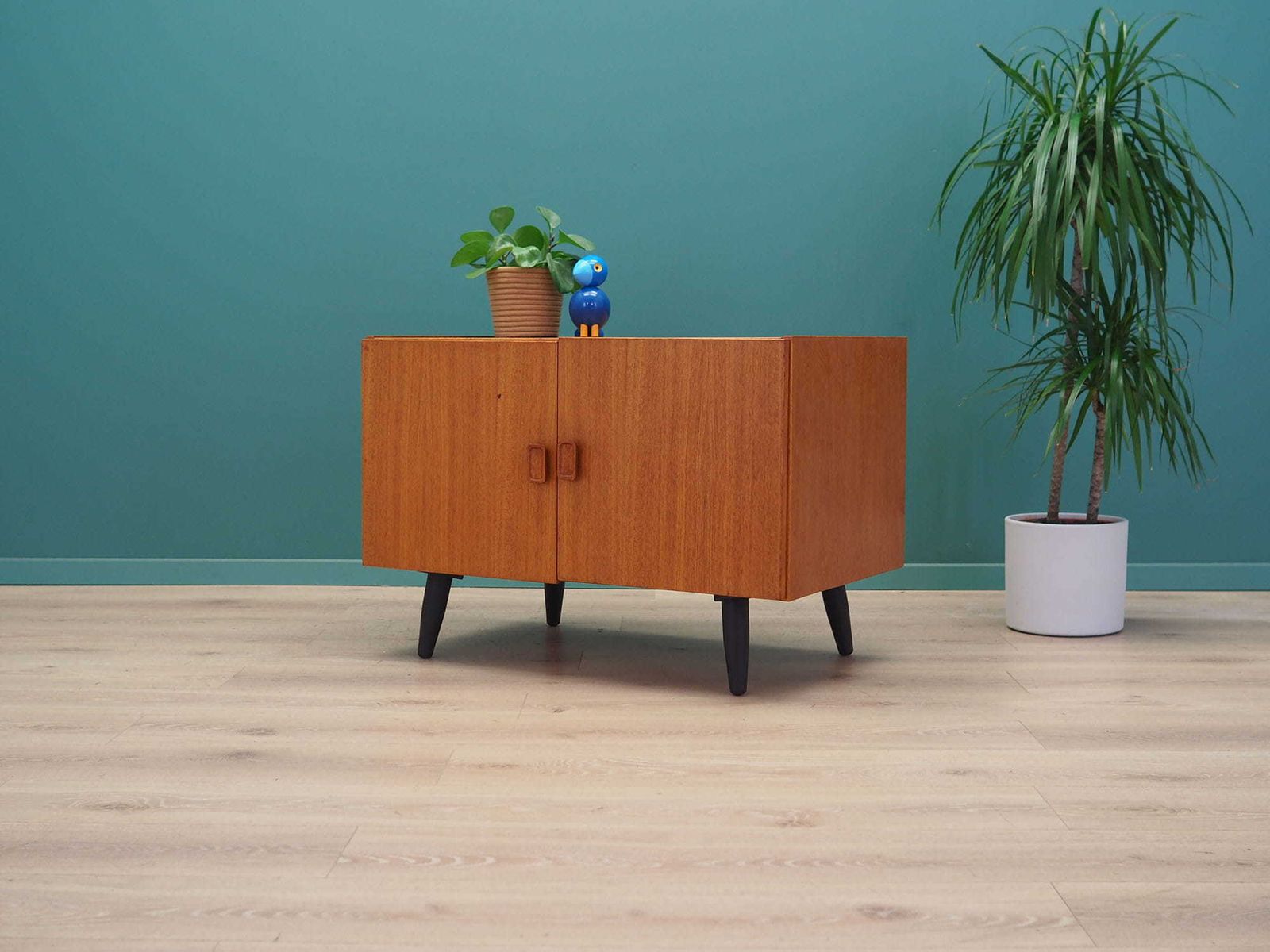Teakhouten Kast, Deens Design, Jaren 1980, Productie: Denemarken photo for sale