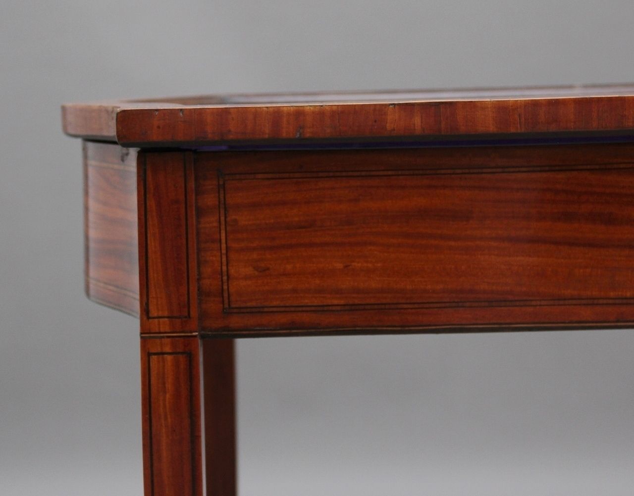 photo furniture Edwardian Inlaid Satinwood Bijouterie Table